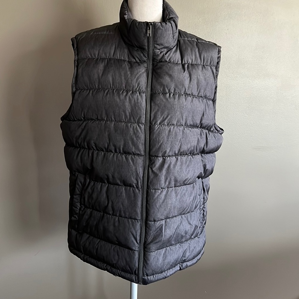 Gap puffer vest
